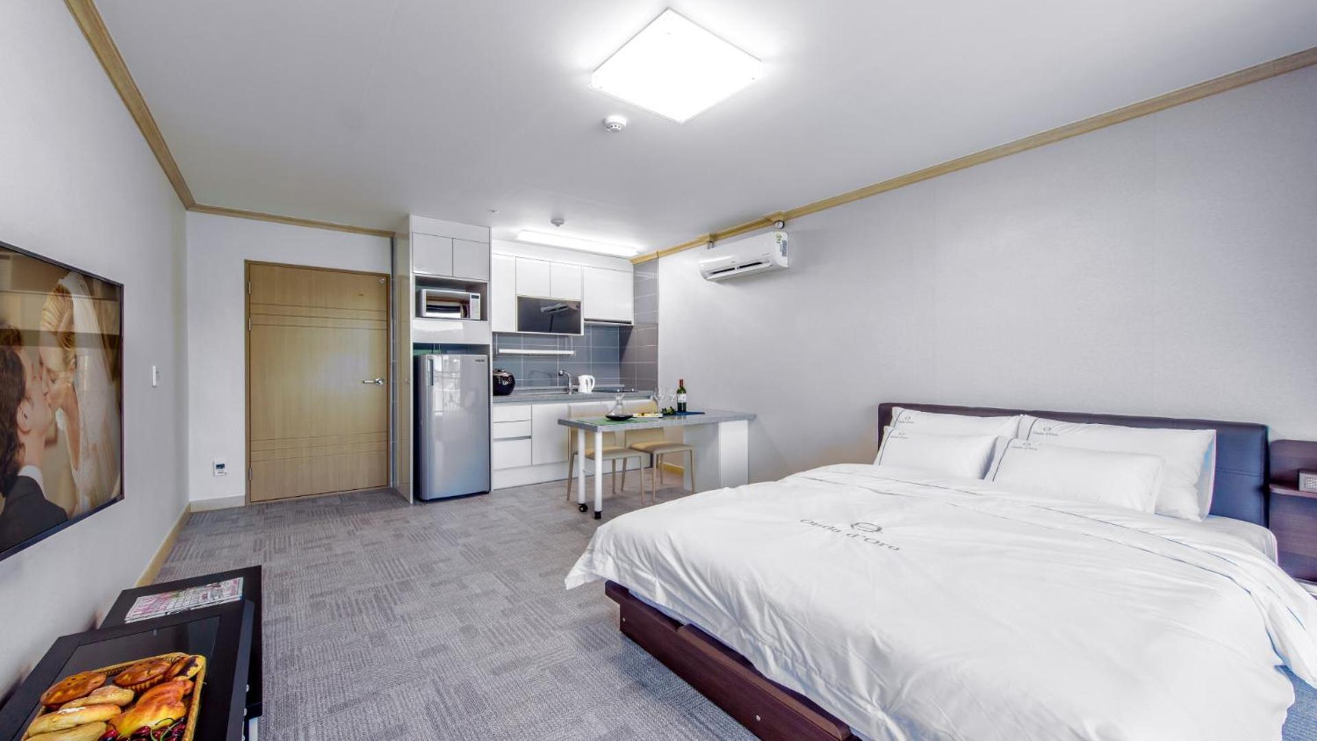 Onda D'Oro Hostel Yeosu Extérieur photo
